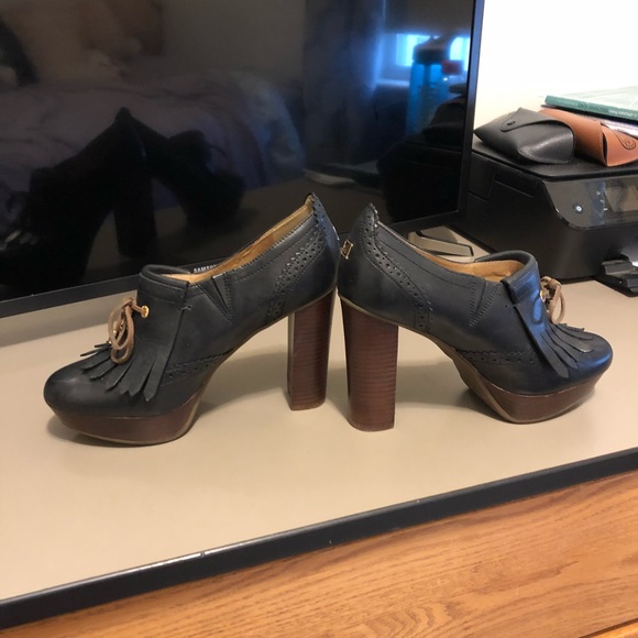 Sperry Heels - Picture 3 of 8